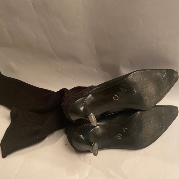 Above Knee Black Boots - Picture 5 of 8